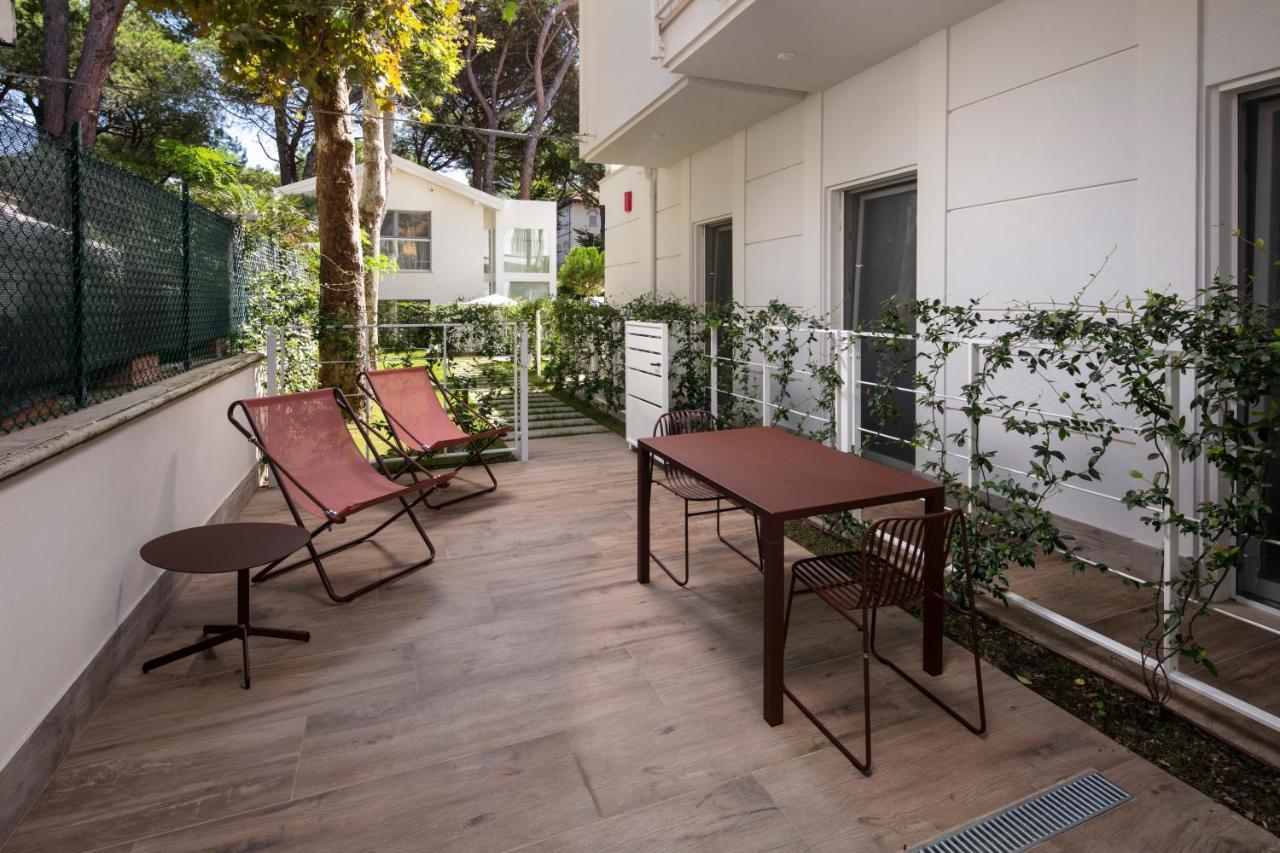 Aparthotel Elegance Riccione Exterior foto