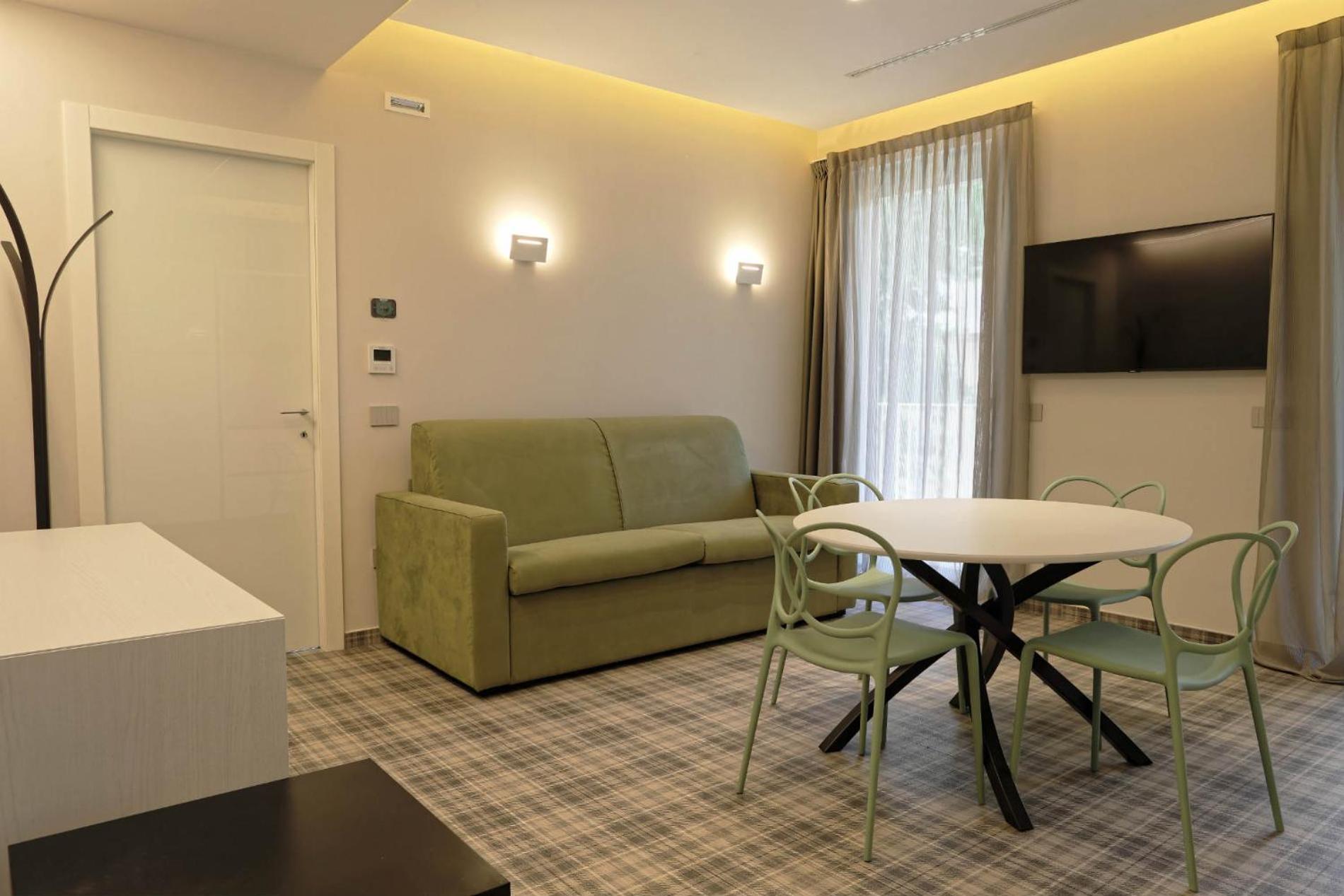 Aparthotel Elegance Riccione Zimmer foto